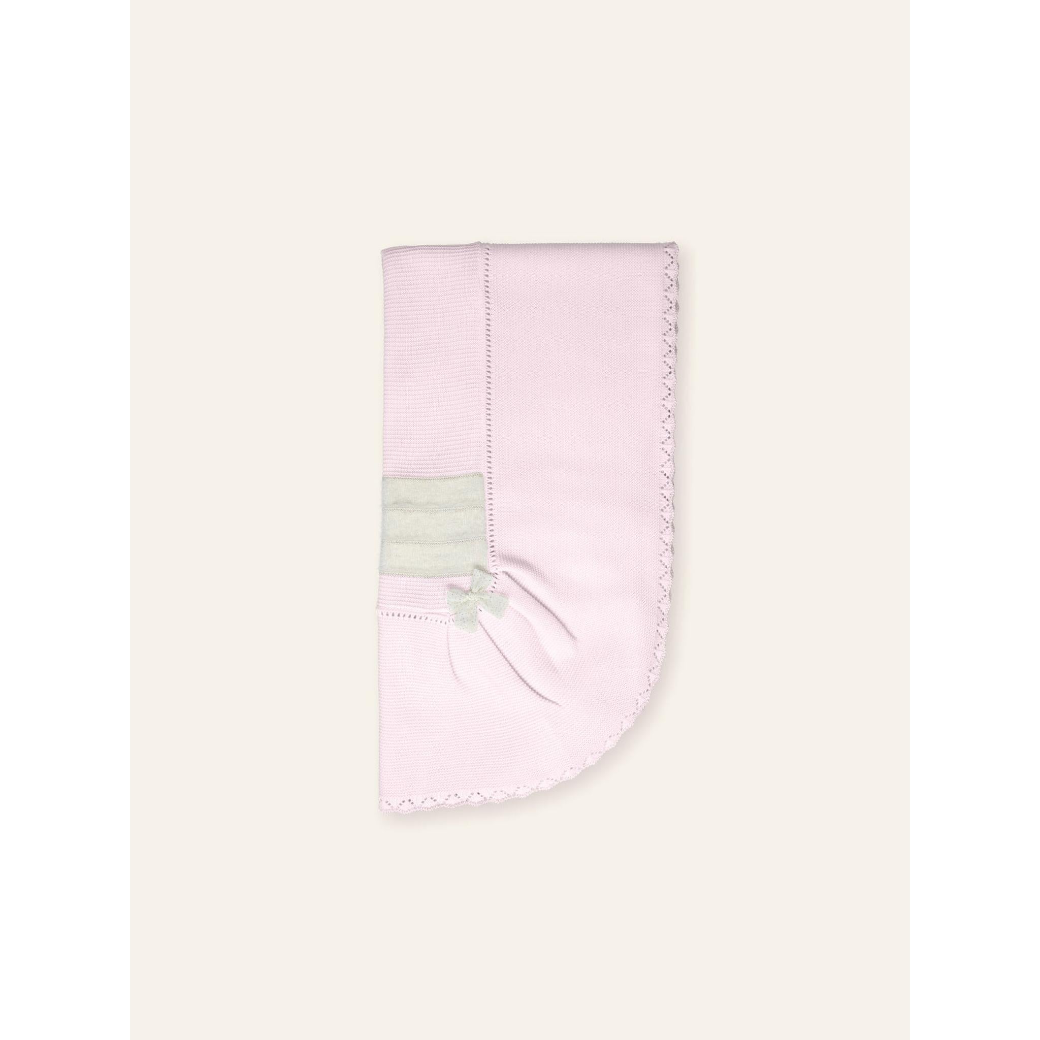 Feather Knitted Blanket