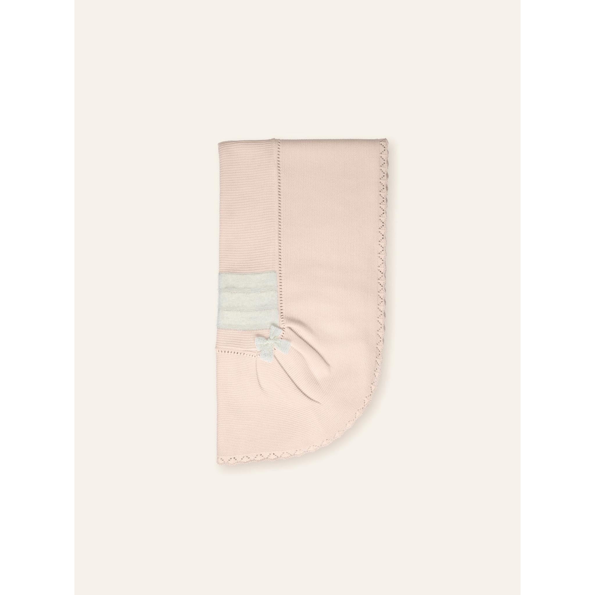 Feather Knitted Blanket